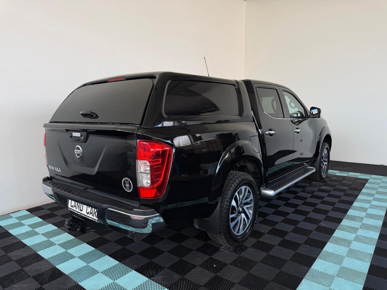 Nissan Navara 2.3 dCi 4WD Double Cab N-Connecta HARD TOP