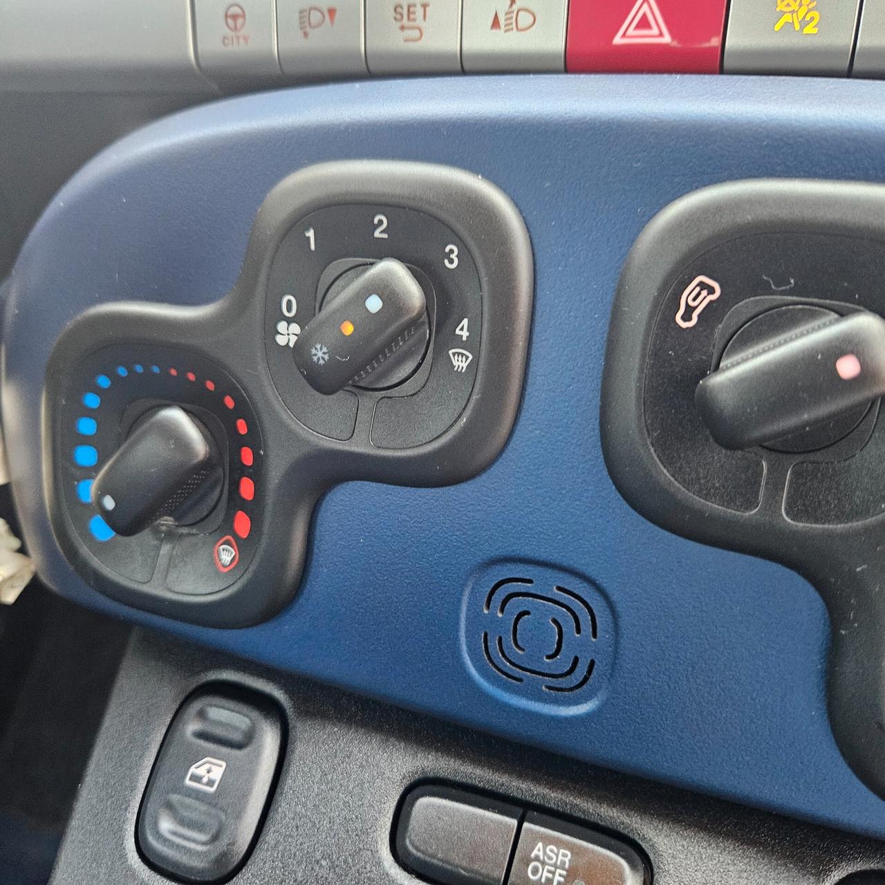 Fiat Panda 1.2 Lounge KWAY KM DOCUMENTATI DA 79€ MESE