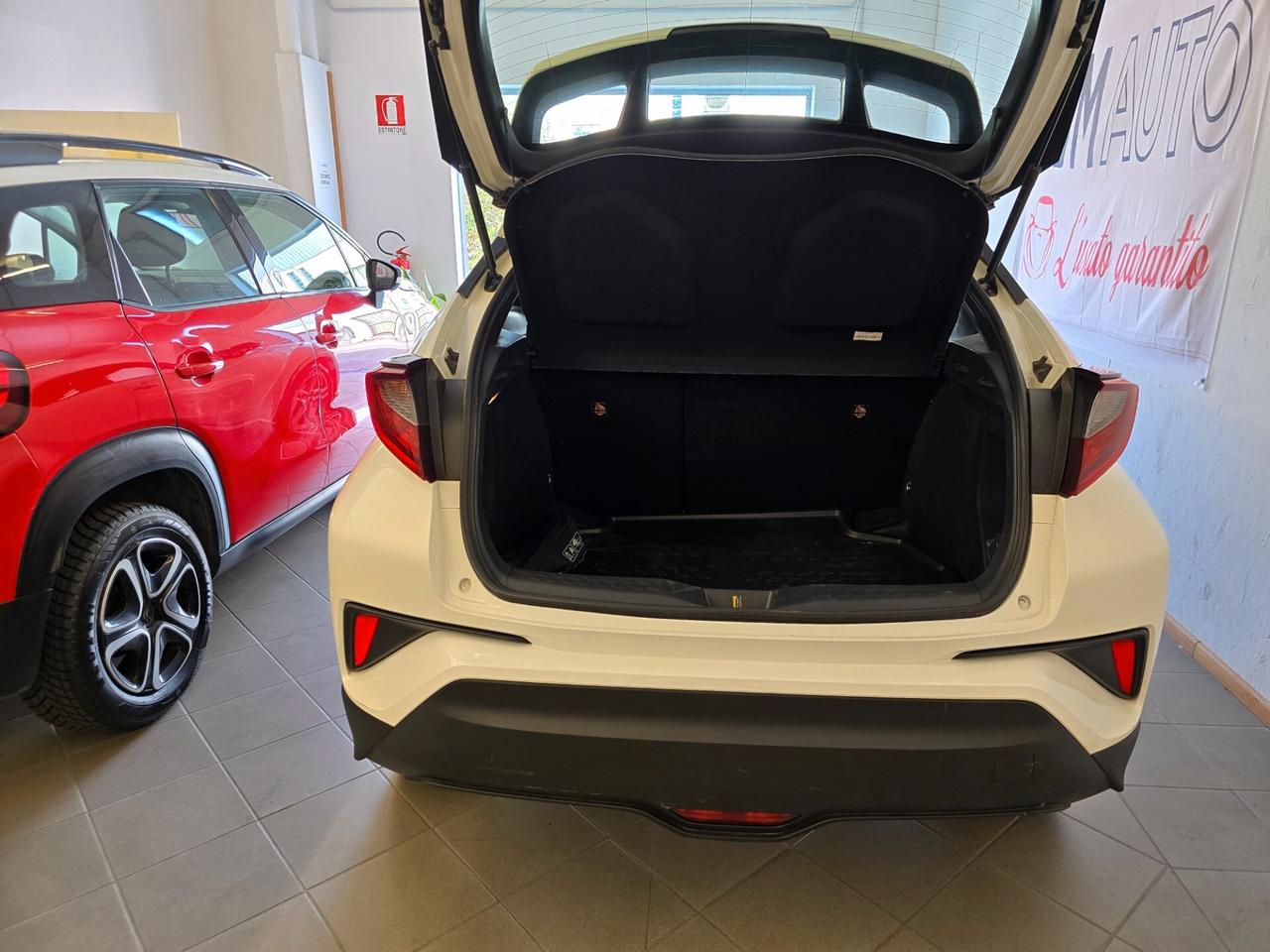 Toyota C-HR 1.8 Hybrid E-CVT Active