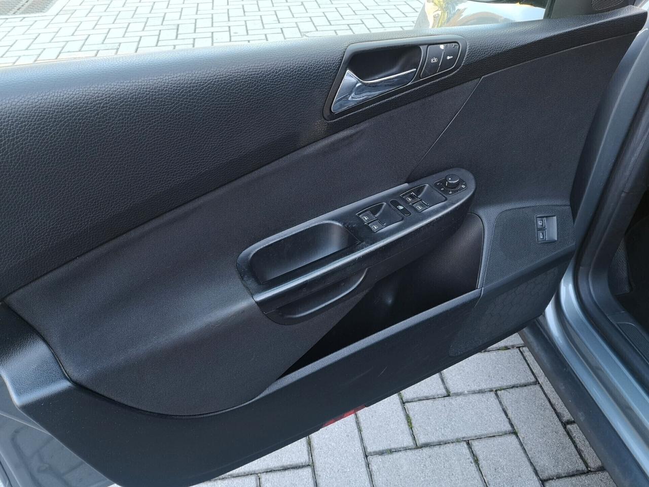 Volkswagen Passat 2.0 16V TDI Var. Sportline