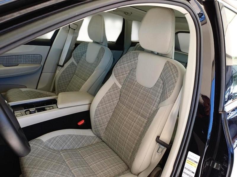 VOLVO XC60 T6 PLUG-IN AWD AUTO CORE SUV