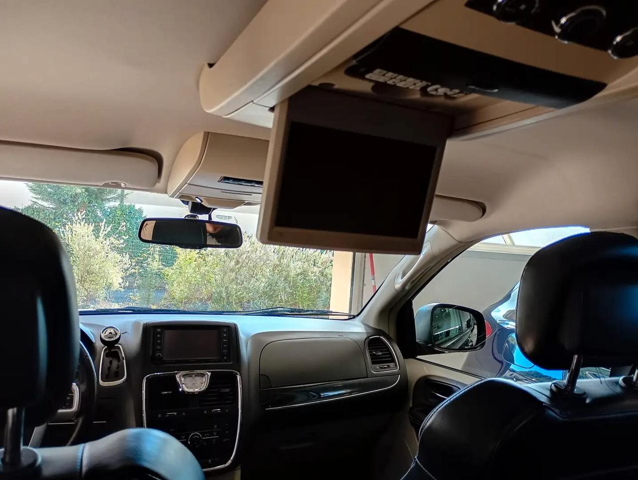 Lancia Voyager 2.8 Turbodiesel Silver 177 CV