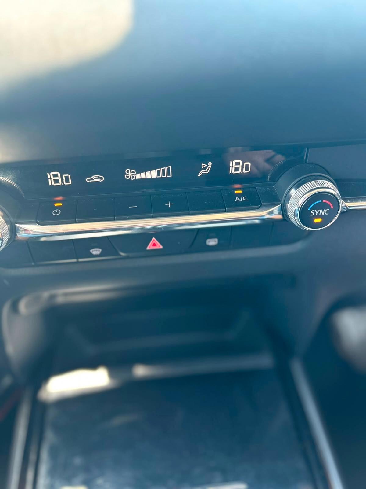 Mazda CX-30 2.0L Skyactiv-G M Hybrid 2WD Executive