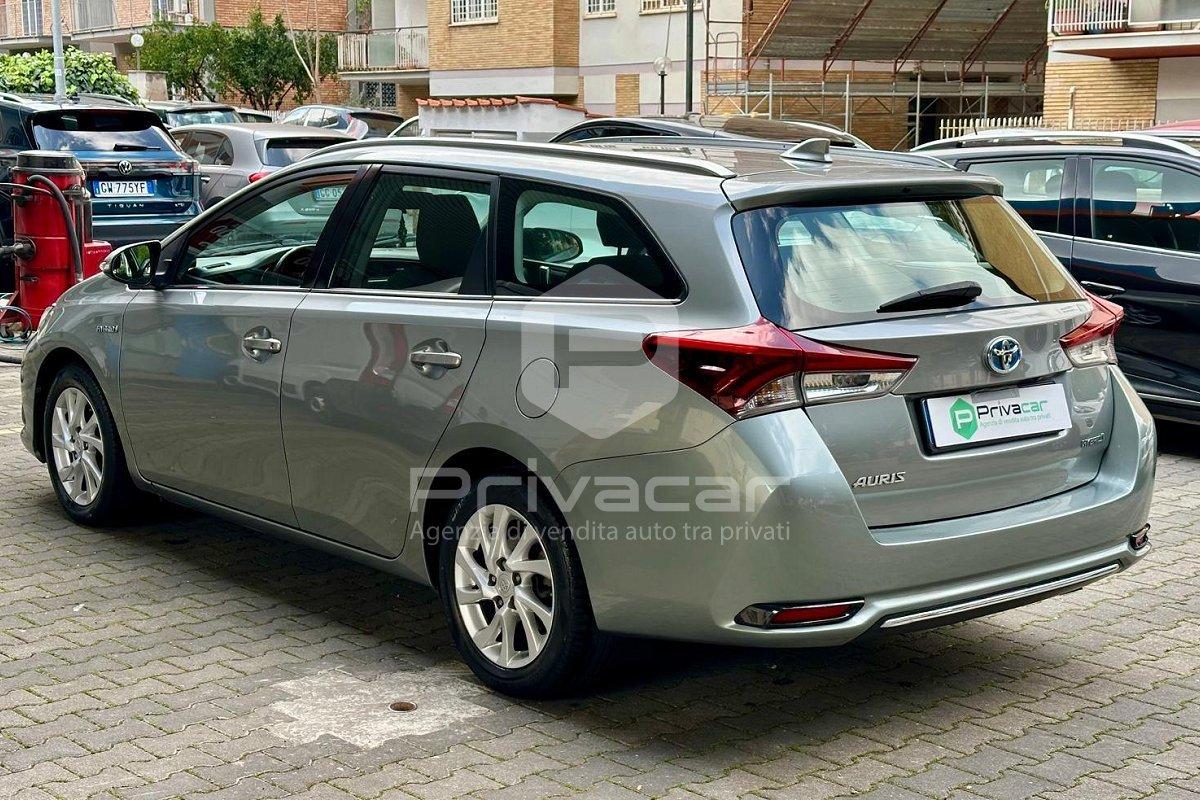 TOYOTA Auris Touring Sports 1.8 Hybrid Business
