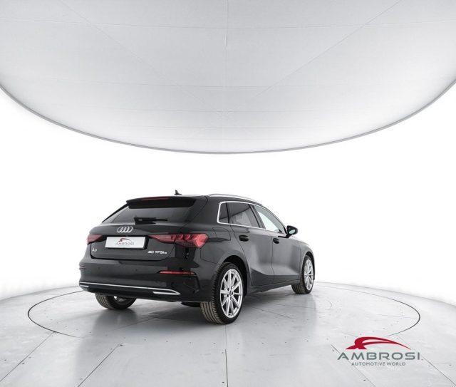 AUDI A3 40 TFSI e S tronic Business Advanced