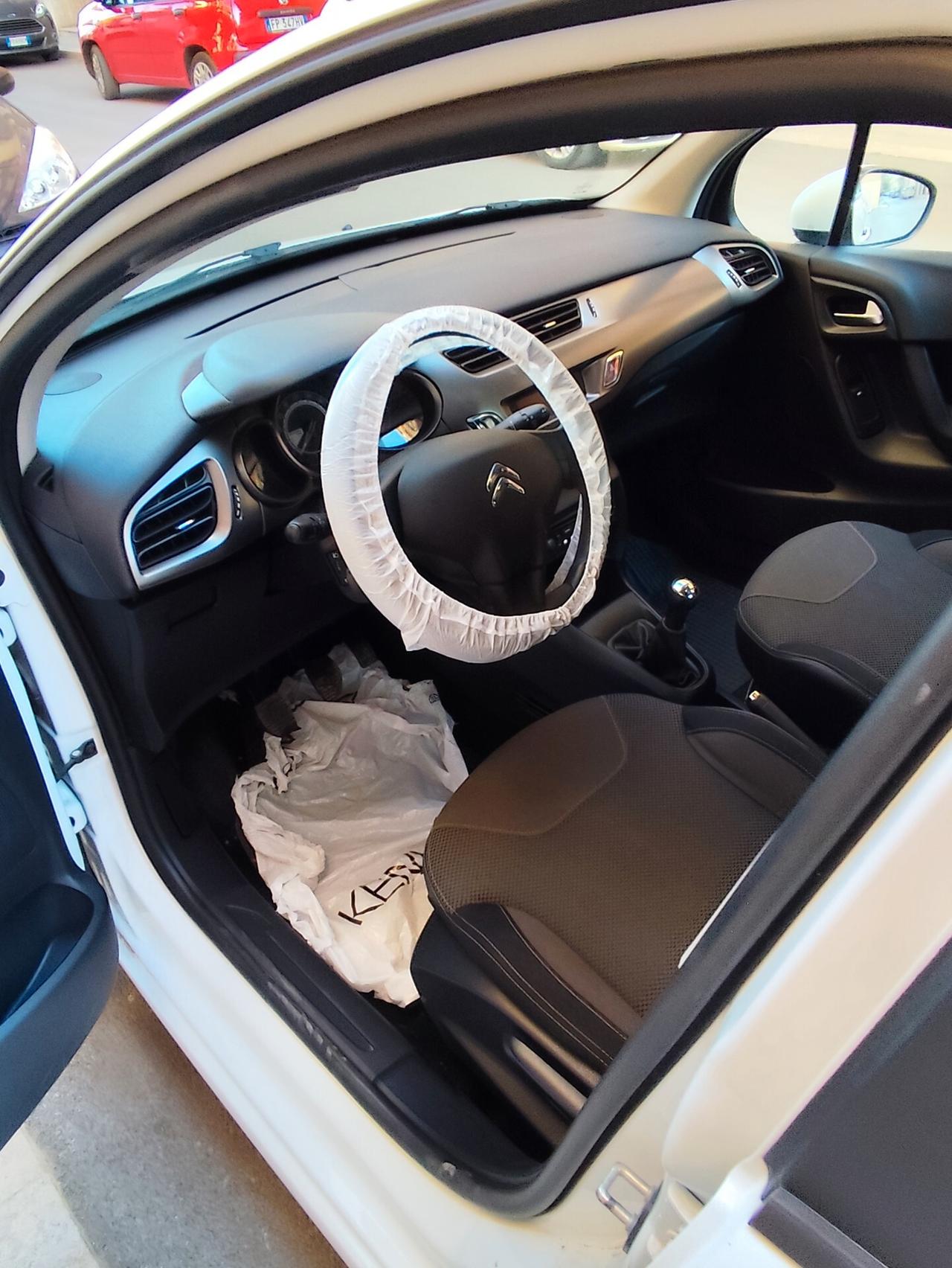 Citroen C3 1.0 2014 Tagliandata con cinghia GARANZIA