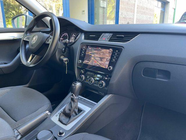 SKODA Octavia SW 1.6 TDI 115CV DSG NAVIGATORE SENSORI PARCHEGGIO