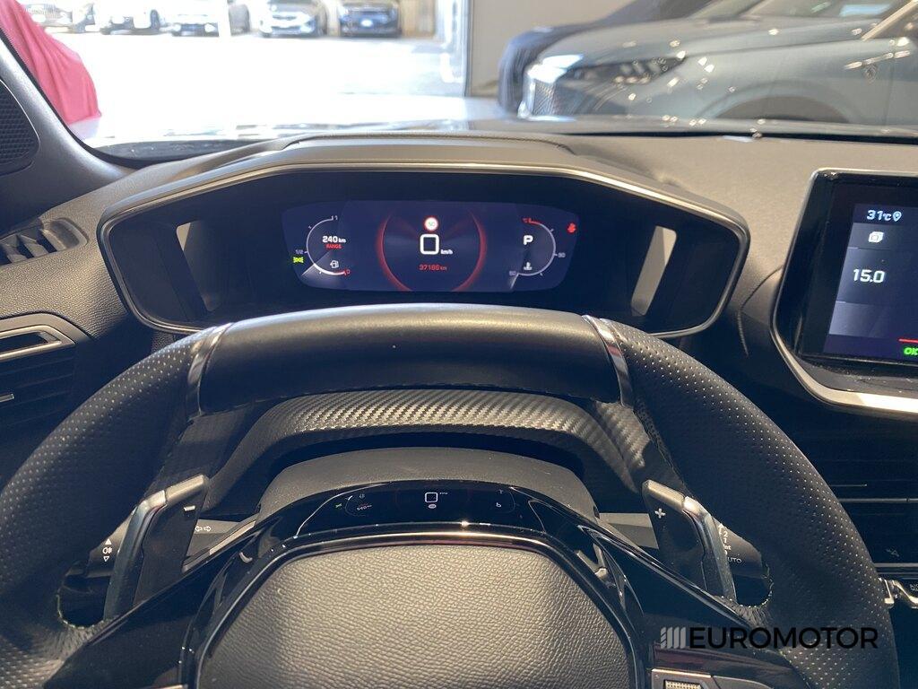 Peugeot 2008 1.5 BlueHDi GT EAT