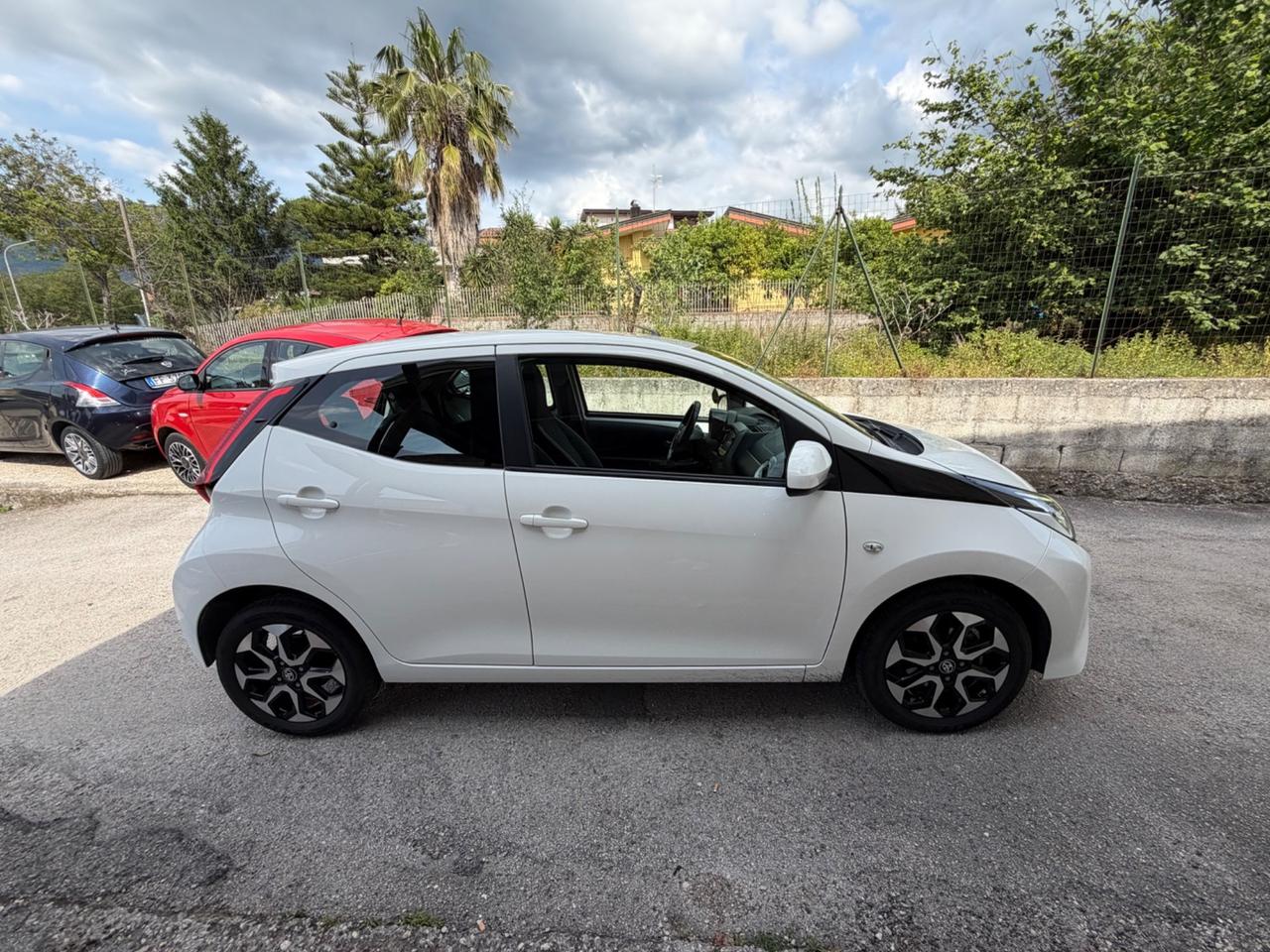 Toyota Aygo 1.0 VVT-i 72 CV 5 porte x-cool