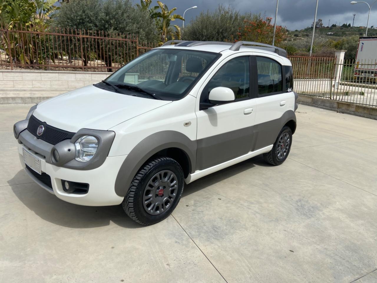 Fiat Panda 4x4 cross 1.3 MTJ 75cv 2012