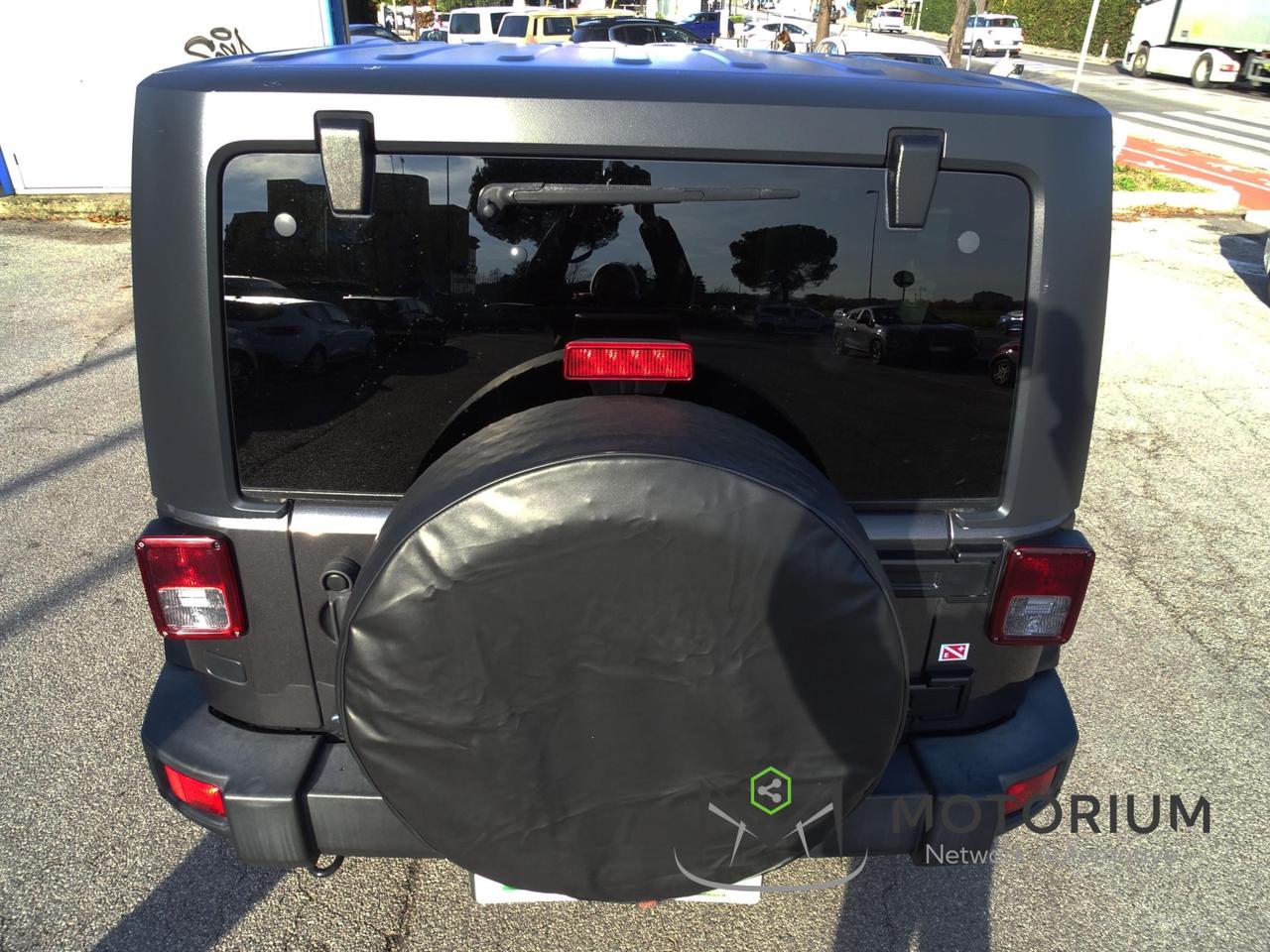 Jeep Wrangler 2.8 CRD DPF Sahara 4x4 automatic