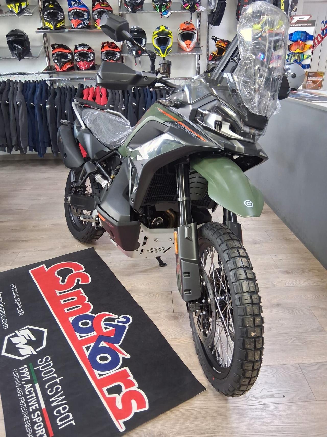 CFMOTO MT-X 1000