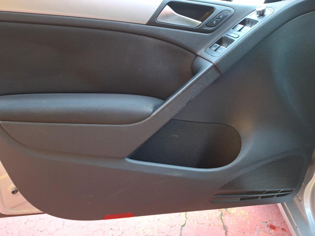 Volkswagen Golf 2.0 TDI 140CV DPF DSG 5p. Highline