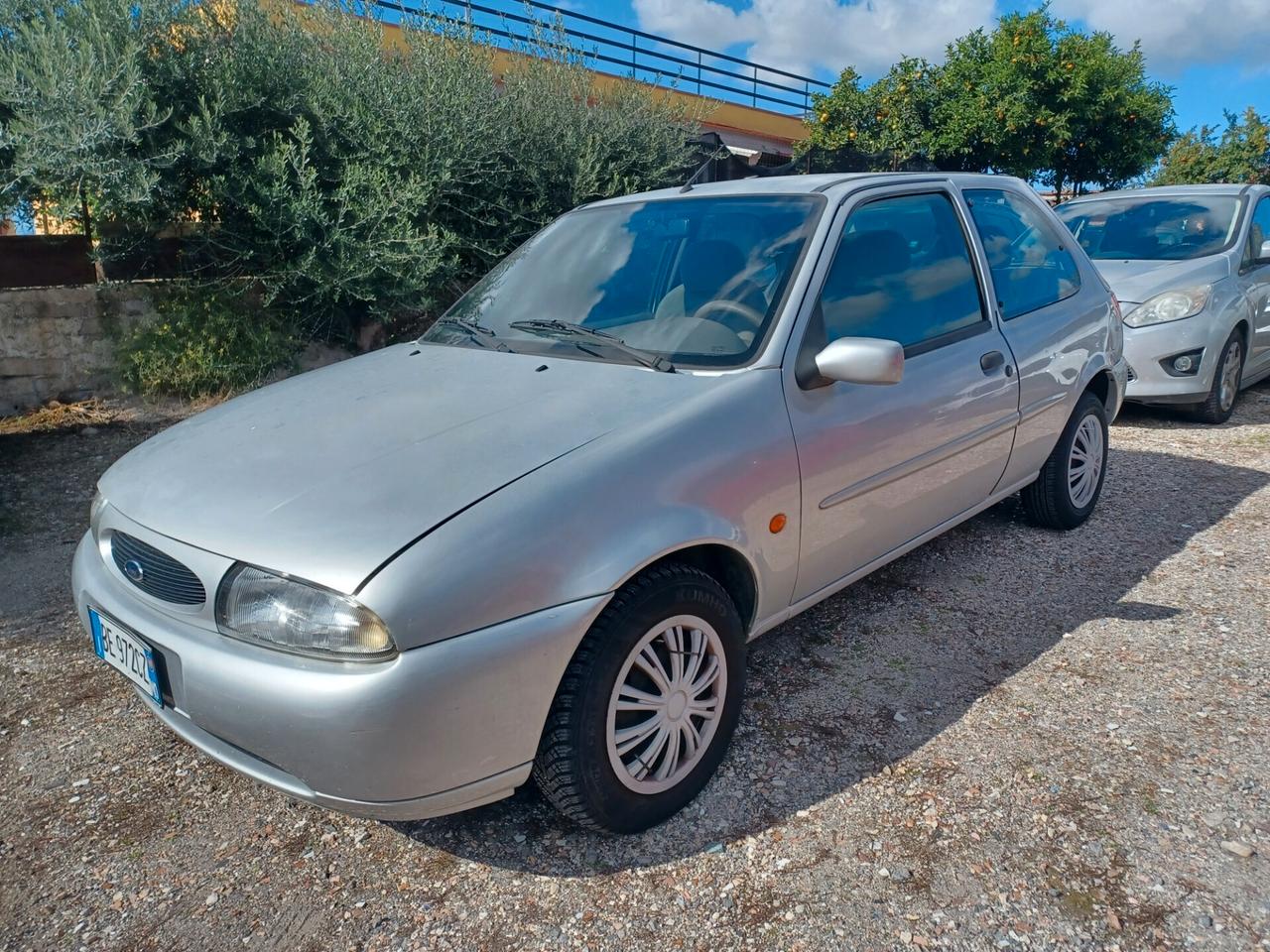 Ford Fiesta 1.2i 16V cat 3 porte Ghia