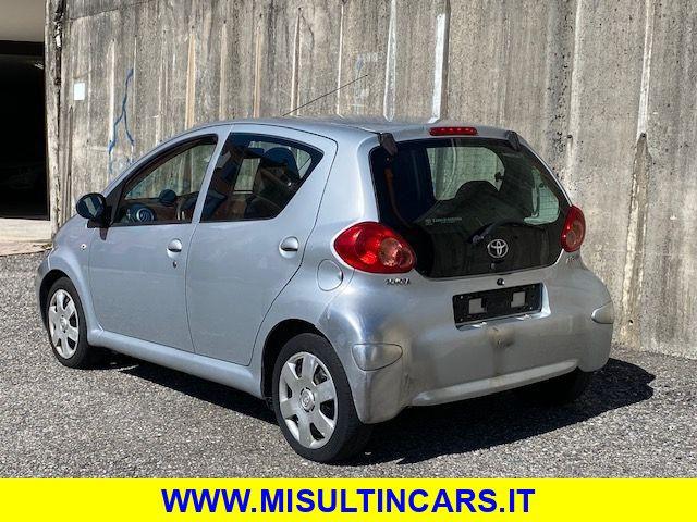 TOYOTA Aygo 1.0 12V VVT-i 5 porte *SOLO EXPORT*