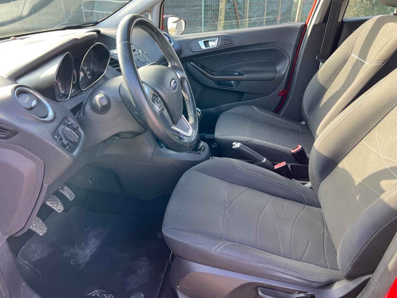 Ford Fiesta 1.0 EcoBoost 100CV 5 porte Black & White Edition