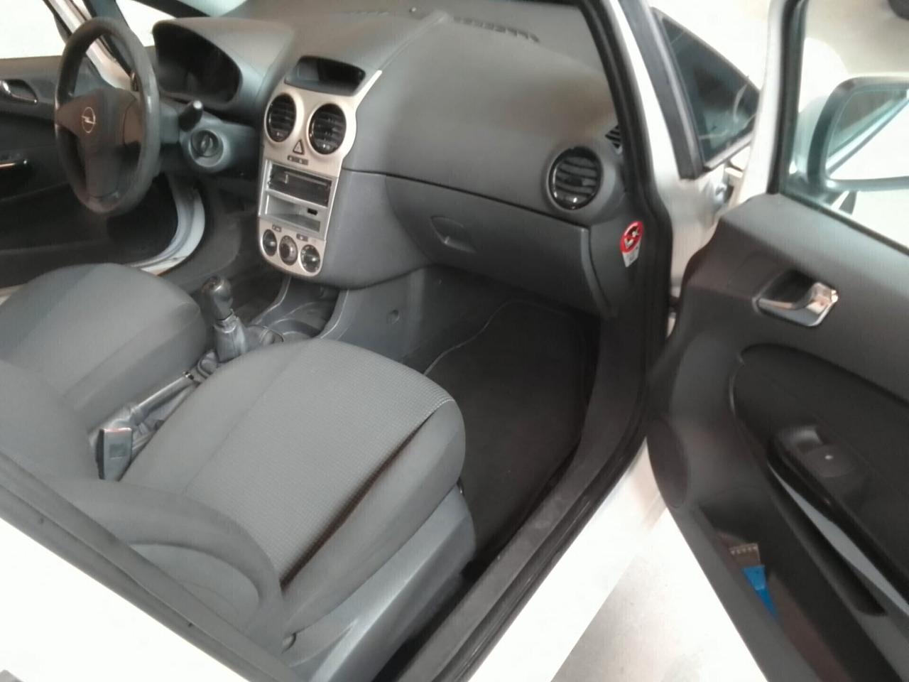 Opel Corsa 1.0 12V 5 porte Club OK NEO