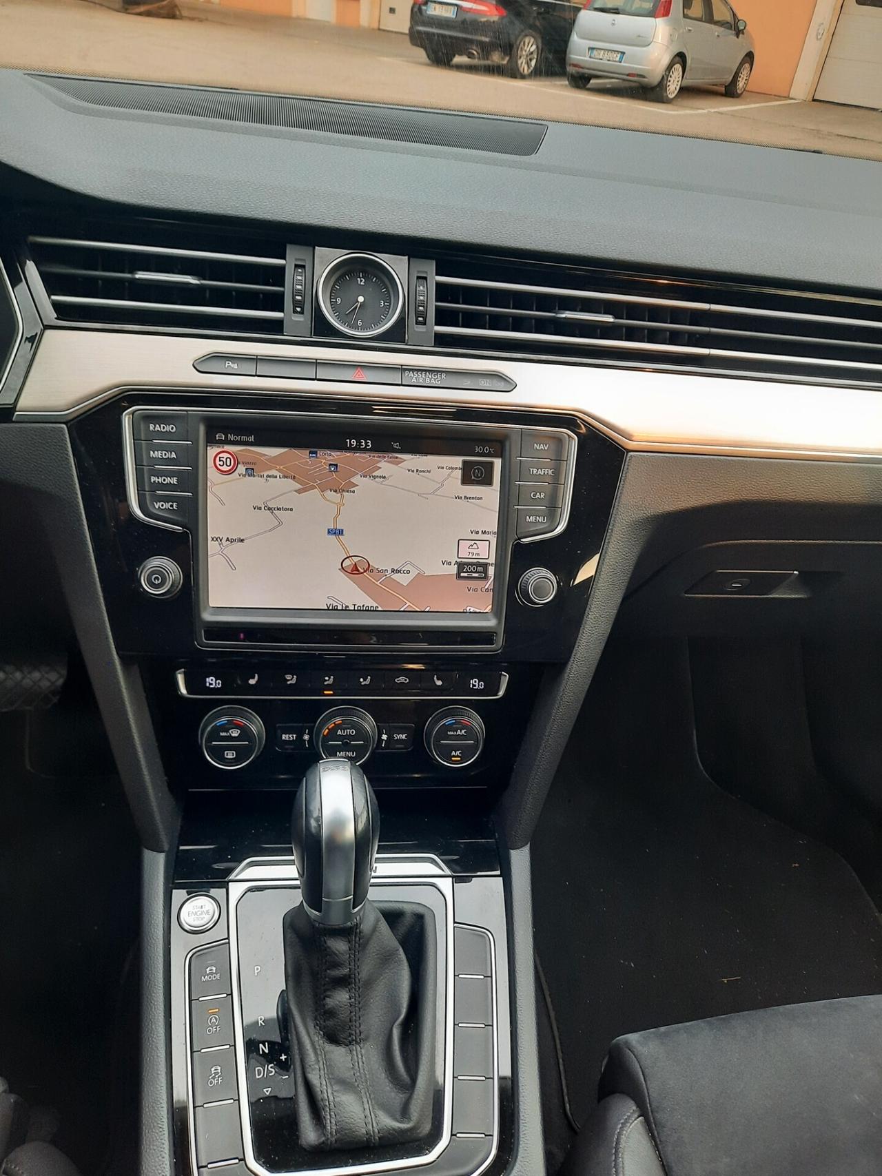 Volkswagen Passat Variant 2.0 BiTDI 4MOT. DSG Highline BlueMotion Tech.