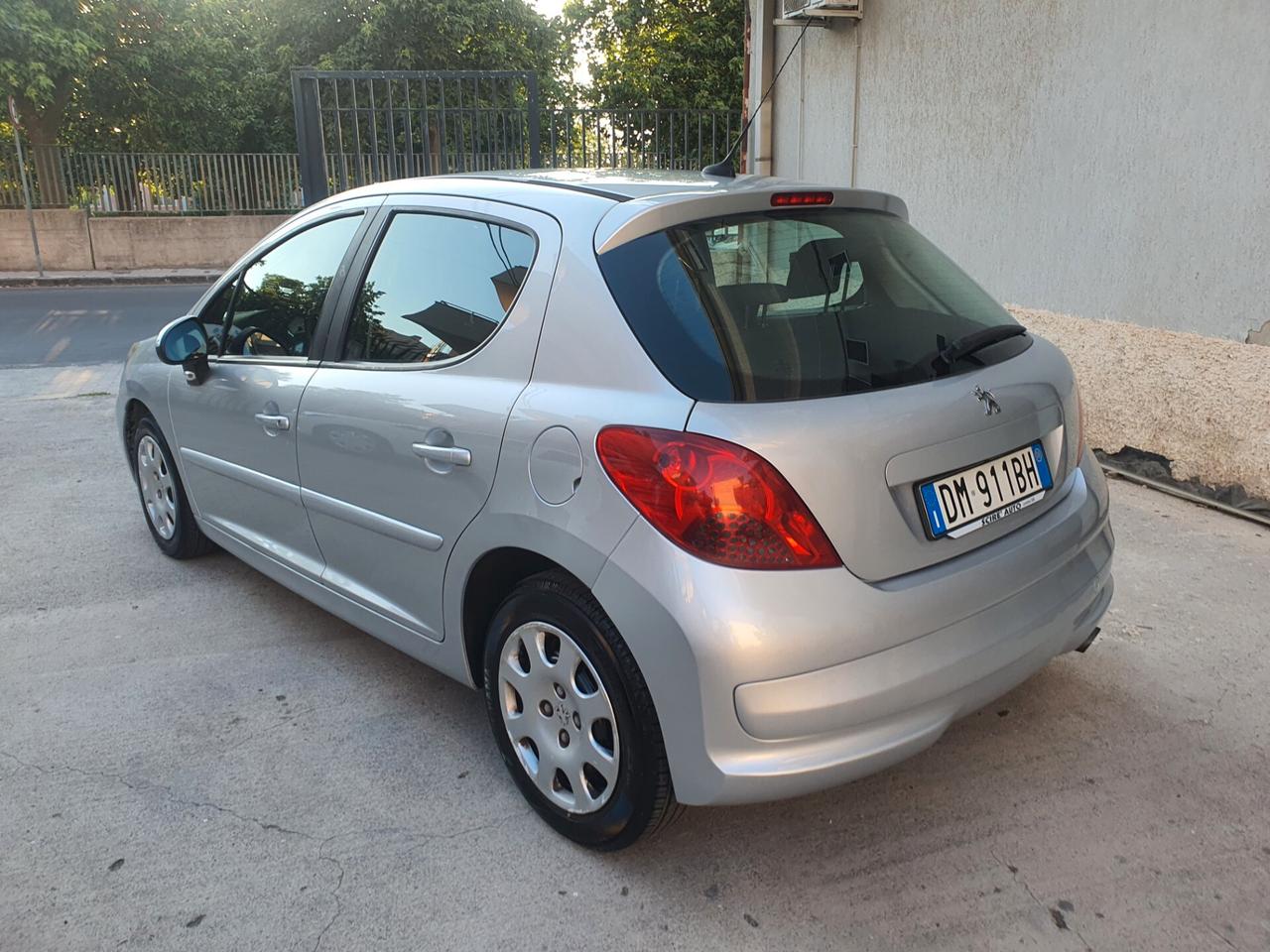 Peugeot 207 1.6 HDi 90CV 5p. XS