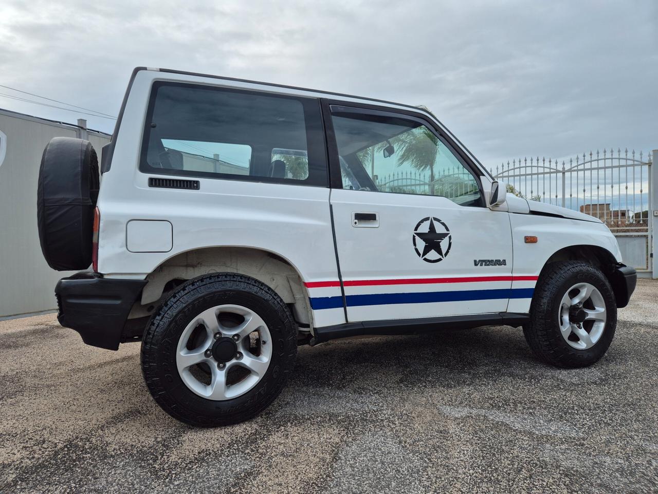 Suzuki VITARA 1.9 diesel 3 PORTE 4X4 NUOVA FULL