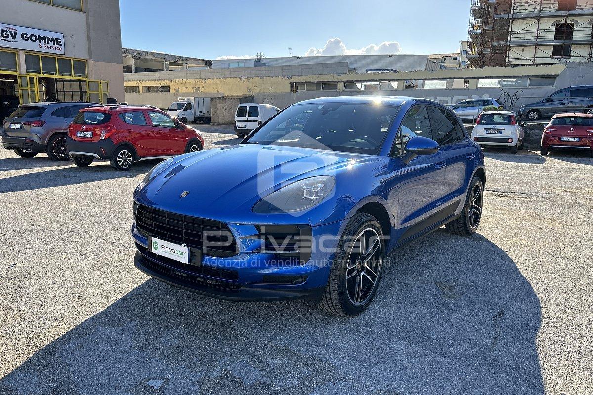 PORSCHE Macan 2.0