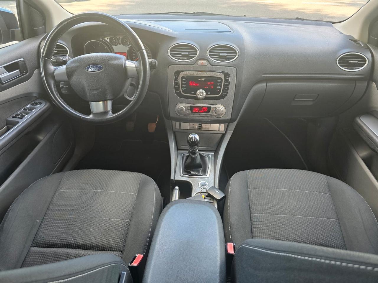 FORD FOCUS 1,6 TDCI 5 PORTE- TITANIUM-OK NEOPATENTATI-
