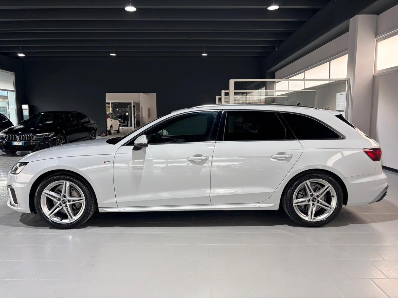 Audi A4 Avant 40 TDI S tronic line edition