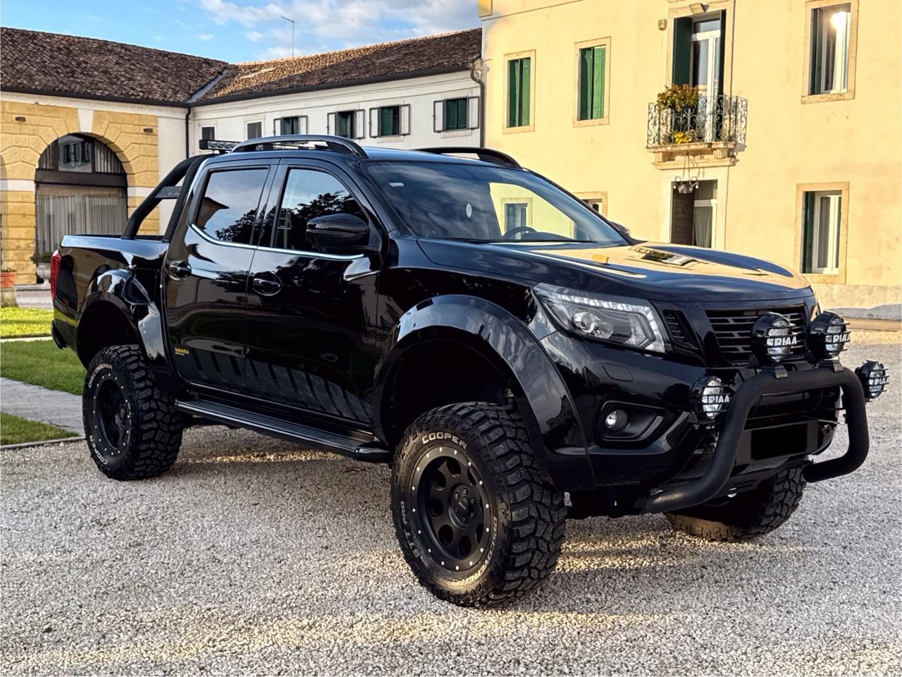 Nissan Navara 2.3 dCi 190 CV 7AT 4WD Double Cab N-Connecta