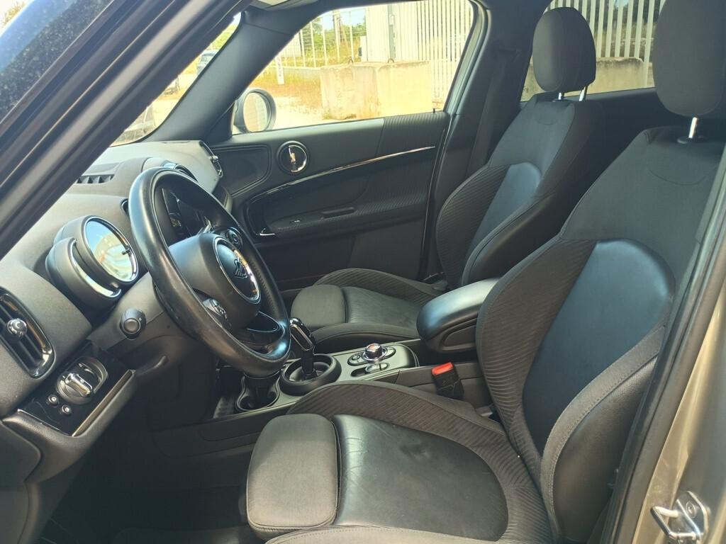 Mini Countryman 2.0 Cooper D 150cv Hype Autom.