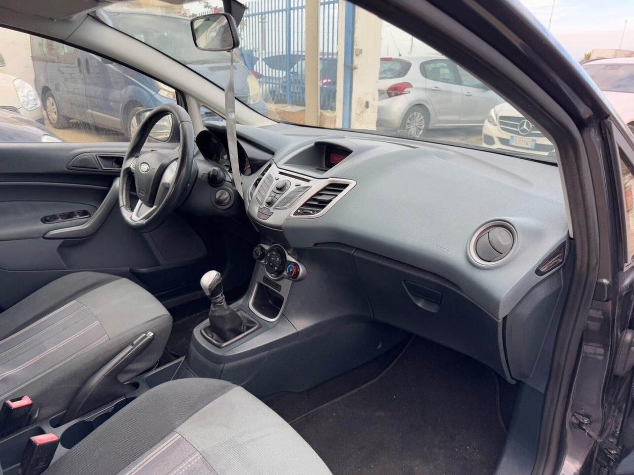 Ford Fiesta 1.4 TDCi 68CV 5 porte