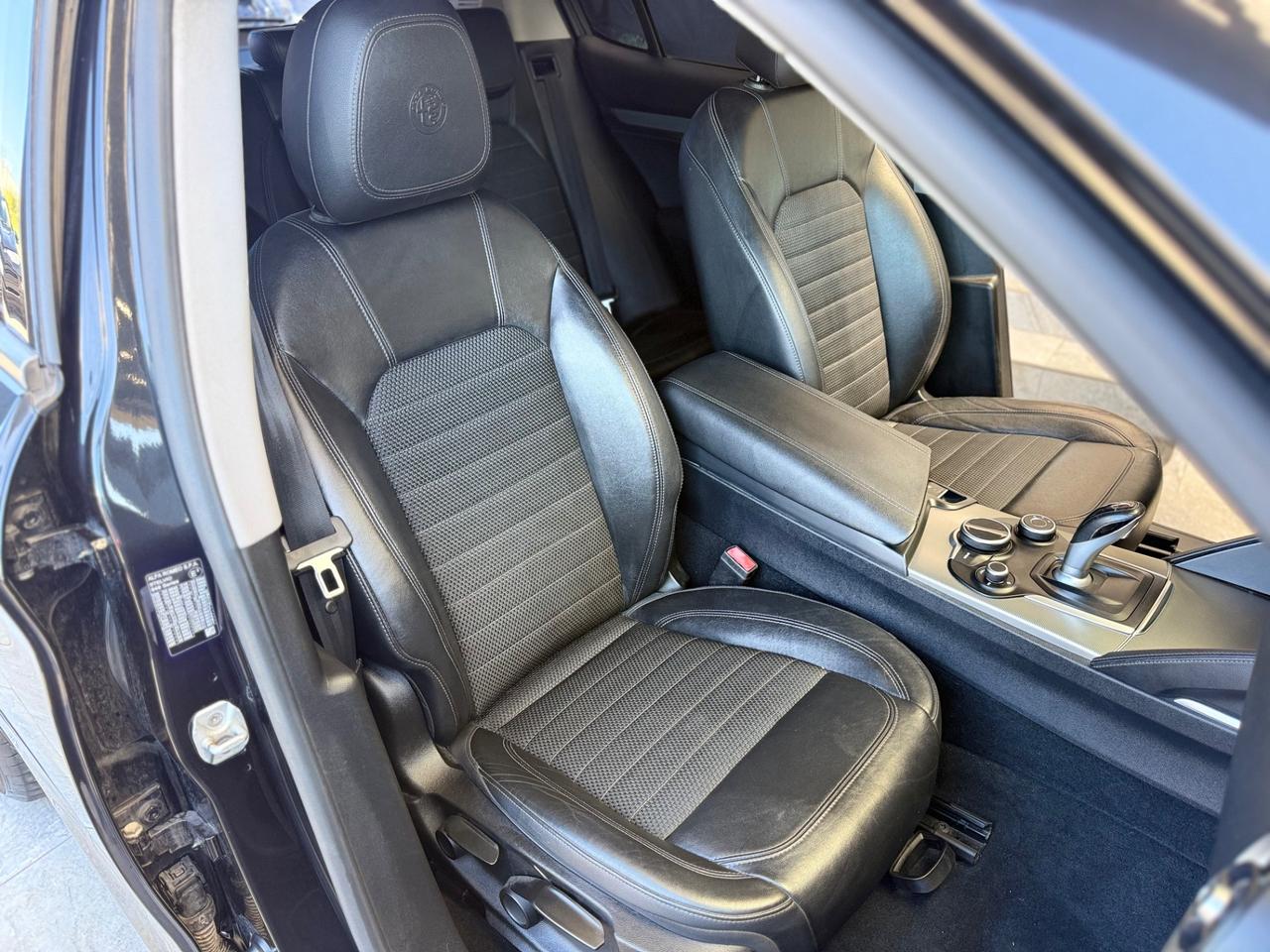 Alfa Romeo Stelvio 2.2 Turbodiesel 210 CV AT8 Q4 Super