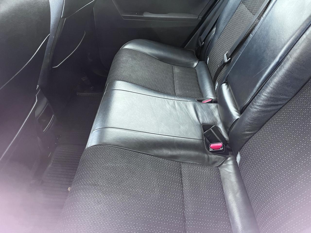 Toyota Auris Touring Sports 1.8 Hybrid Active