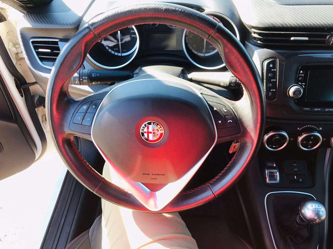 Alfa Romeo Giulietta 2.0JTDm FULLOPTIONAL CHIAMA 2015