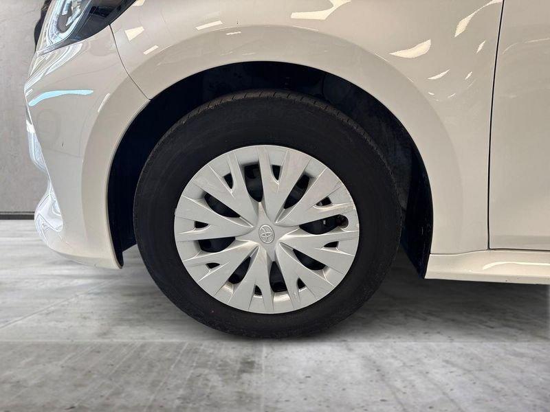 Toyota Yaris Hybrid Active MY22