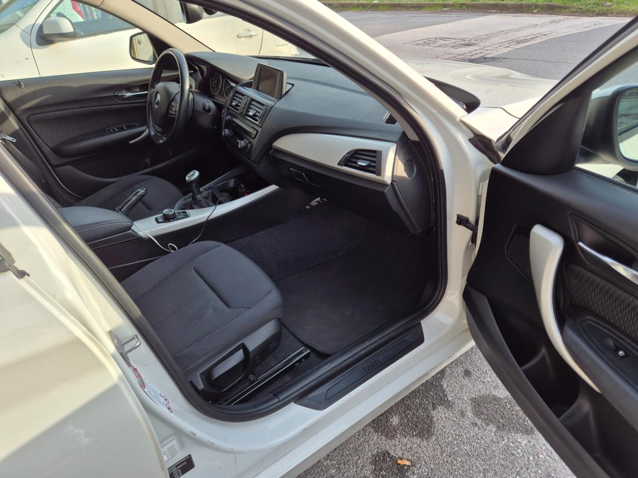 Bmw 116 116d 5p. Urban NEOPATENTATI