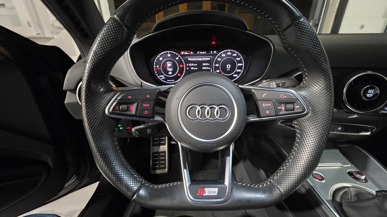 Audi TT Coupé 2.0 TDI ultra S line