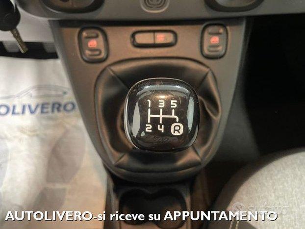 FIAT Panda 1.2 Lounge 69CV-EURO6-PDC-5PTI-CLIMA