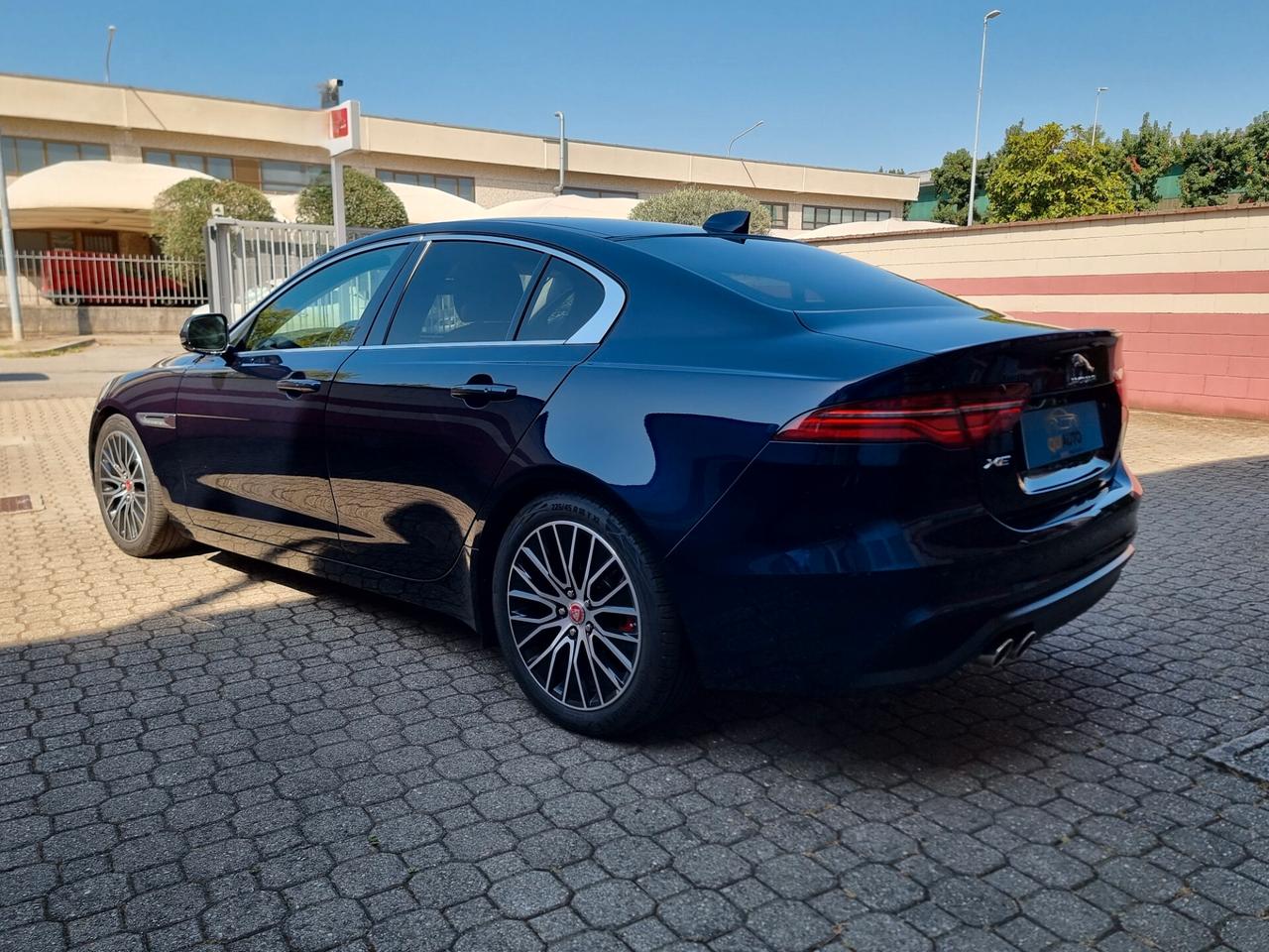 Jaguar XE 2.0 D 204 CV aut. SE