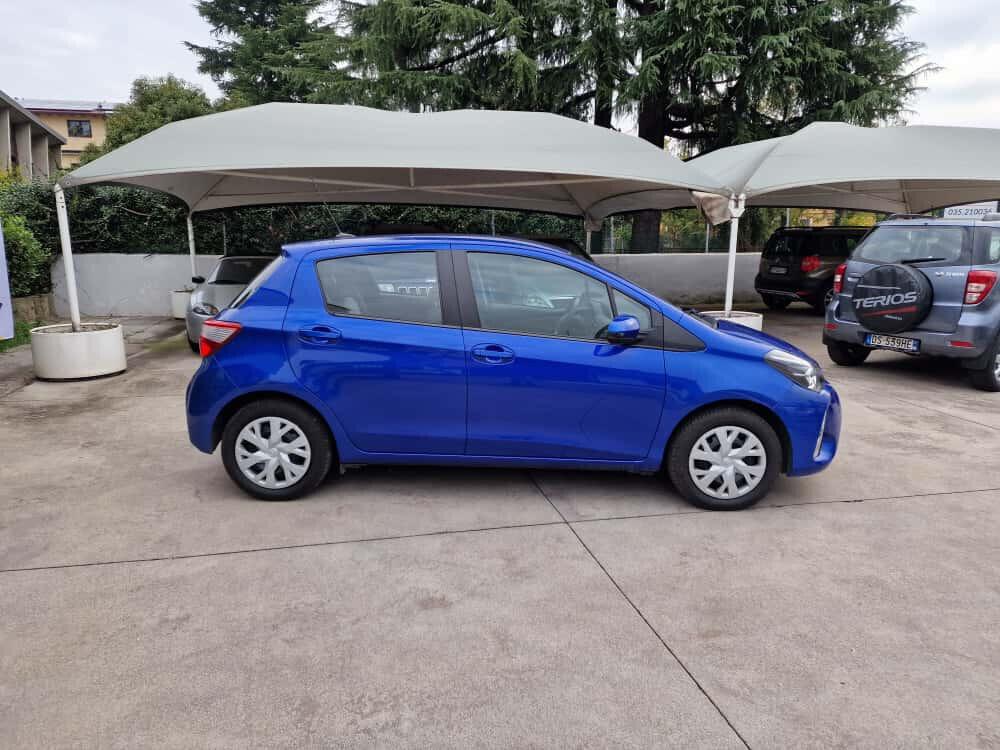 Toyota Yaris 1.5 Hybrid 5 porte Business