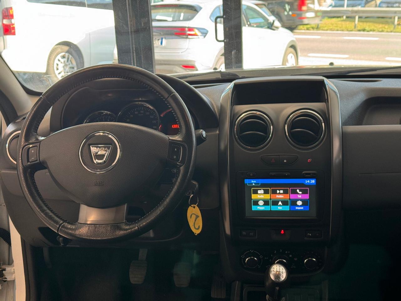 DACIA DUSTER 1.5cc 110CV 4x2 GANCIO TRAINO