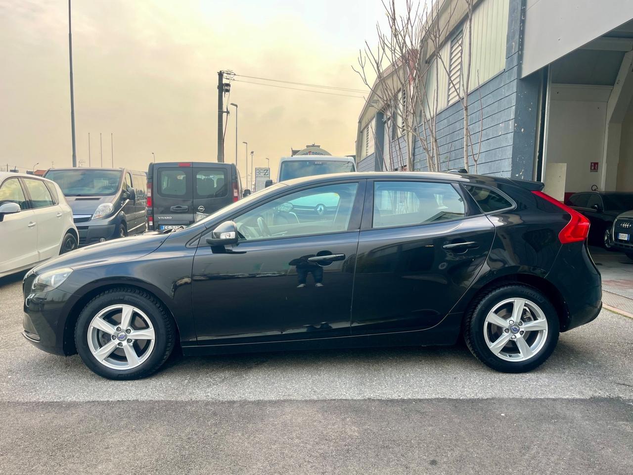 Volvo V40 D2 Kinetic Euro 6B