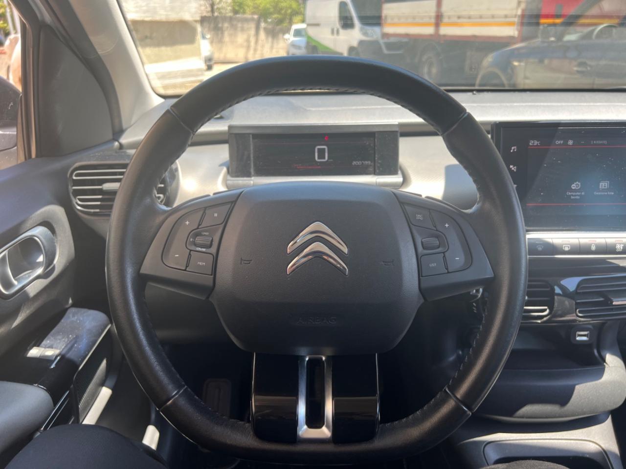 Citroen C4 Cactus BlueHDi 100 S&S Shine Pack