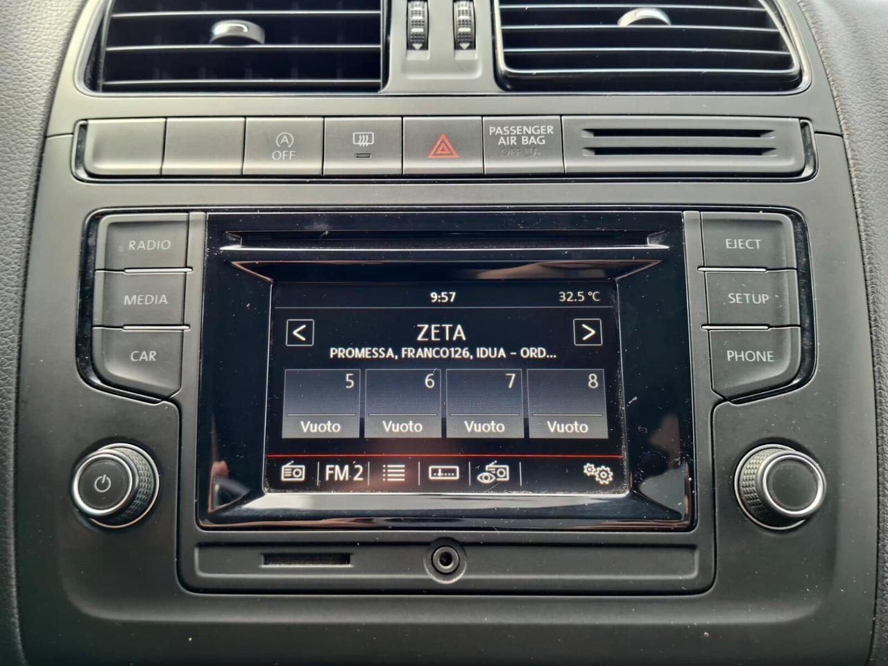 Volkswagen Polo 1.4 TDI 75cv Comfortline 2015