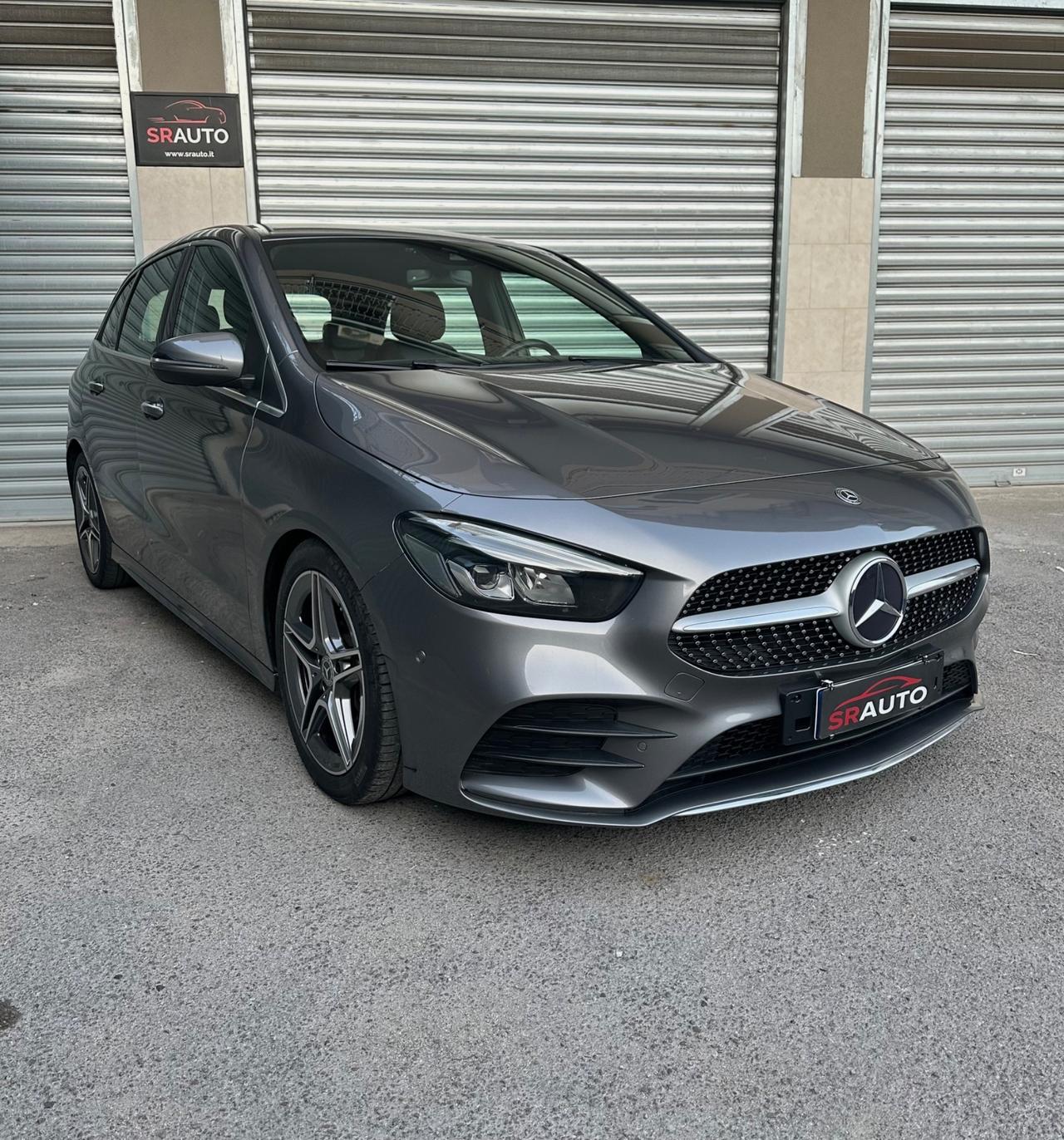 Mercedes-Benz B 180 d Automatic Premium AMG