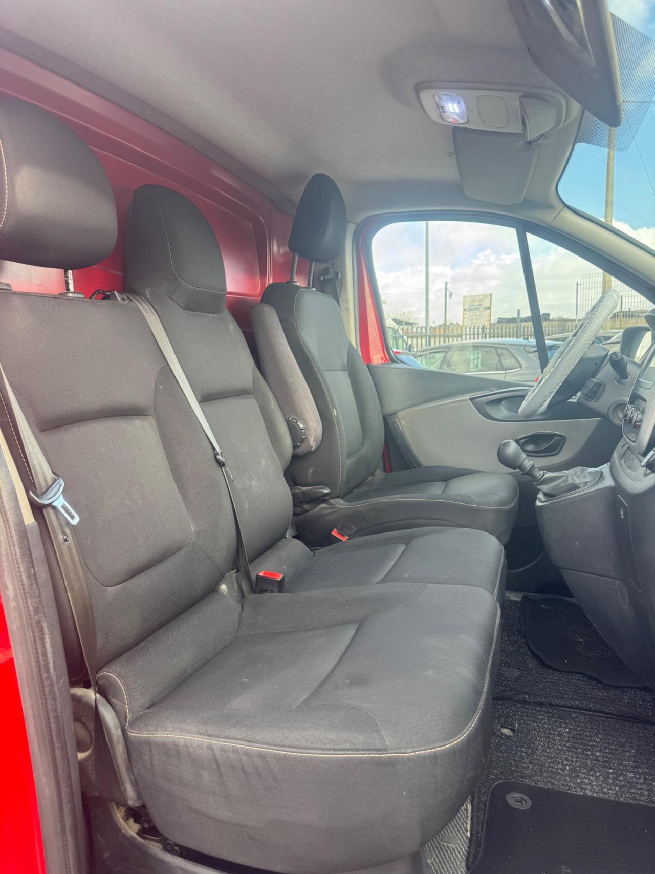 Renault Trafic 1.6 120CV Passo Lungo