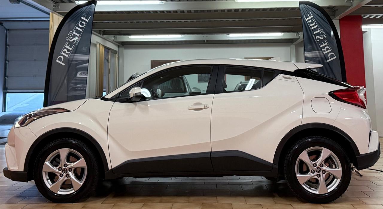 Toyota C-HR 1.2 Turbo Business