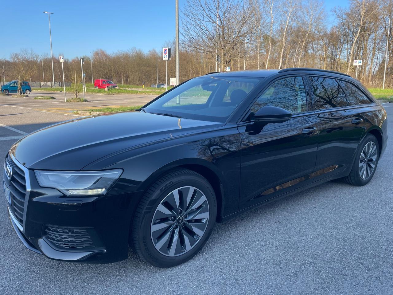 Audi A6 Avant 40 2.0 TD Business*Automatik*Navi*Cerchi*