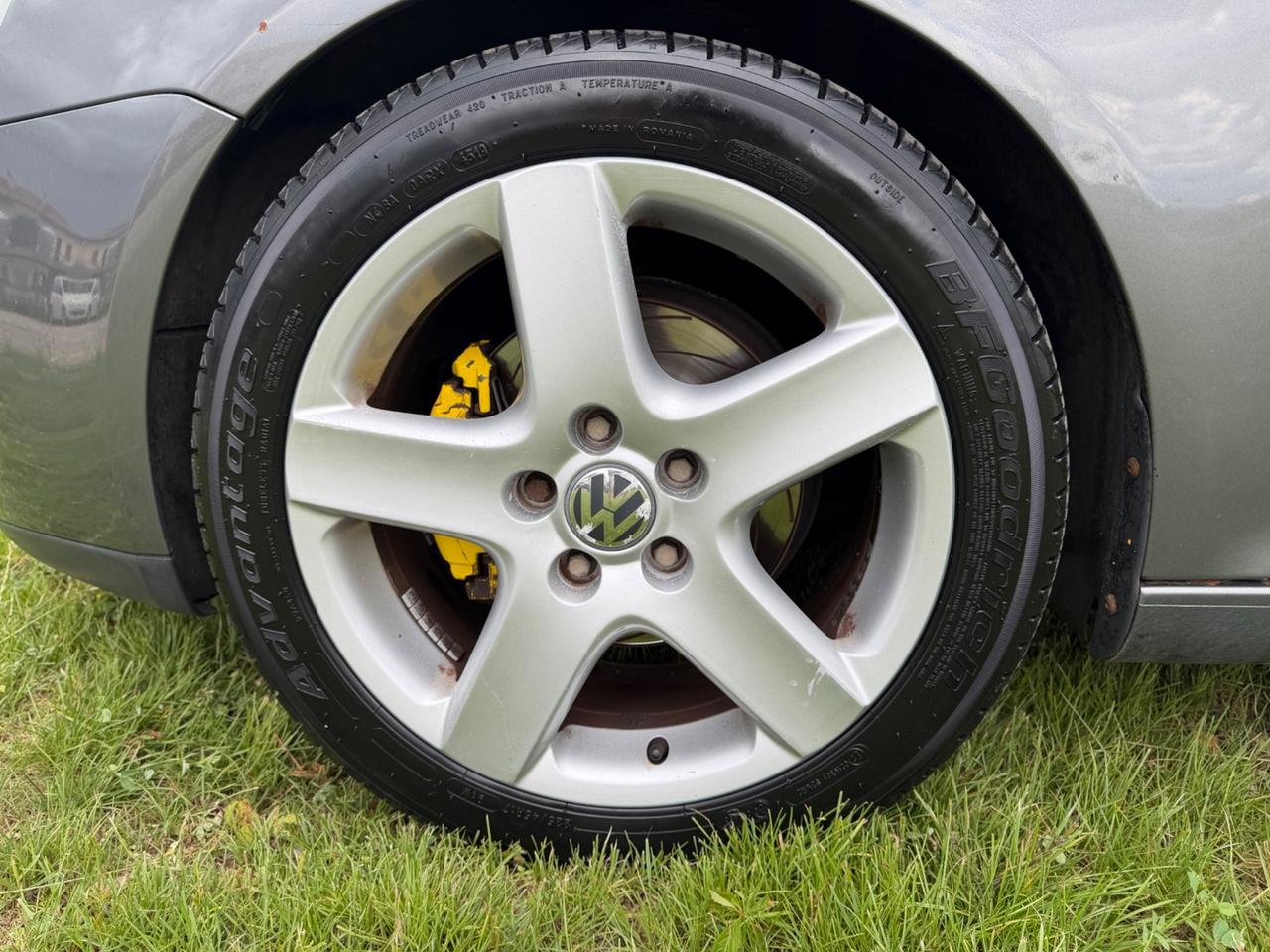 Volkswagen Golf 2.0 16V TDI 5p. Sportline