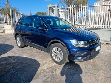 Volkswagen Tiguan 2.0 TDI SCR DSG 4MOTION Business BMT