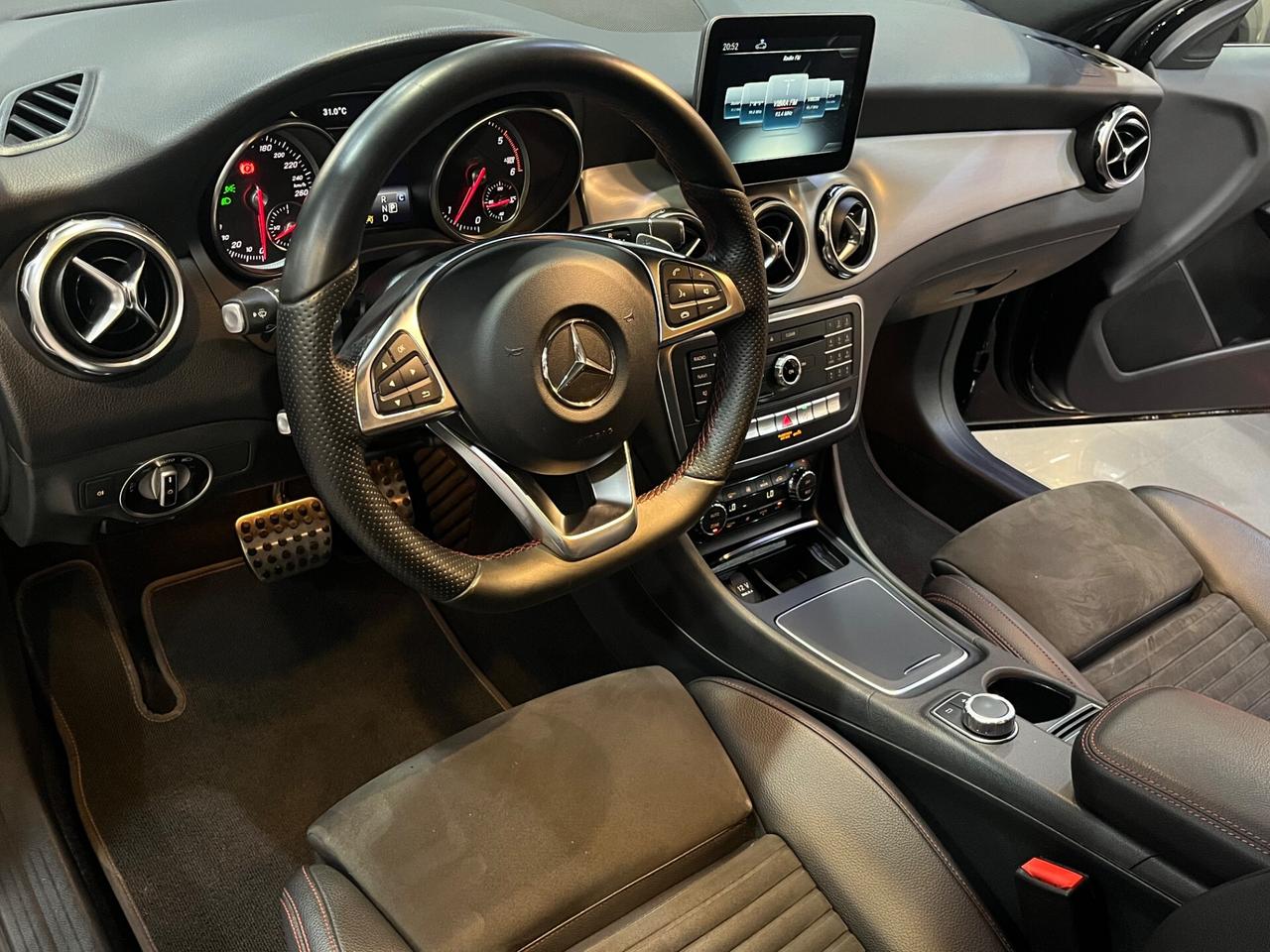 Mercedes-benz GLA 200 GLA-X156 PREMIUM 72.000 KM!!!